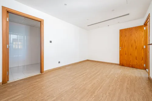 1 Bedroom Apartment in Green Lake Tower 1