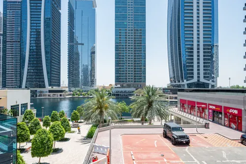 1 Bedroom Apartment in Green Lake Tower 1