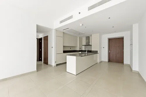 2 Bedrooms Apartment in Marina Gate 1