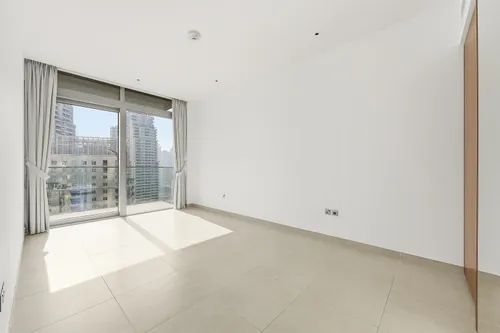 2 Bedrooms Apartment in Marina Gate 1