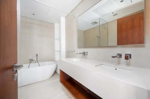 2 Bedrooms Apartment in Marina Gate 1