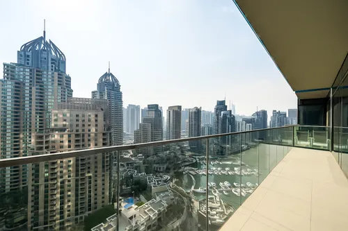 2 Bedrooms Apartment in Marina Gate 1