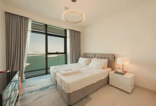 2 Bedrooms Apartment in Beach Vista