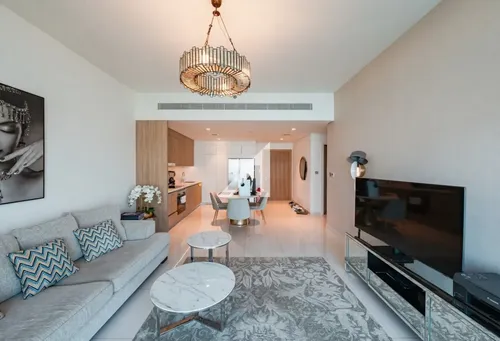 2 Bedrooms Apartment in Beach Vista