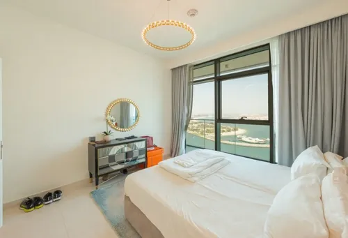 2 Bedrooms Apartment in Beach Vista