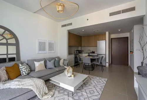 1 Bedroom Apartment in 5242 Tower 1