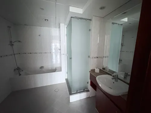 1 Bedroom Apartment in Lake View Tower