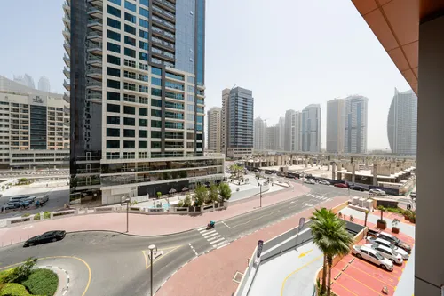 1 Bedroom Apartment in Dubai Marina Moon