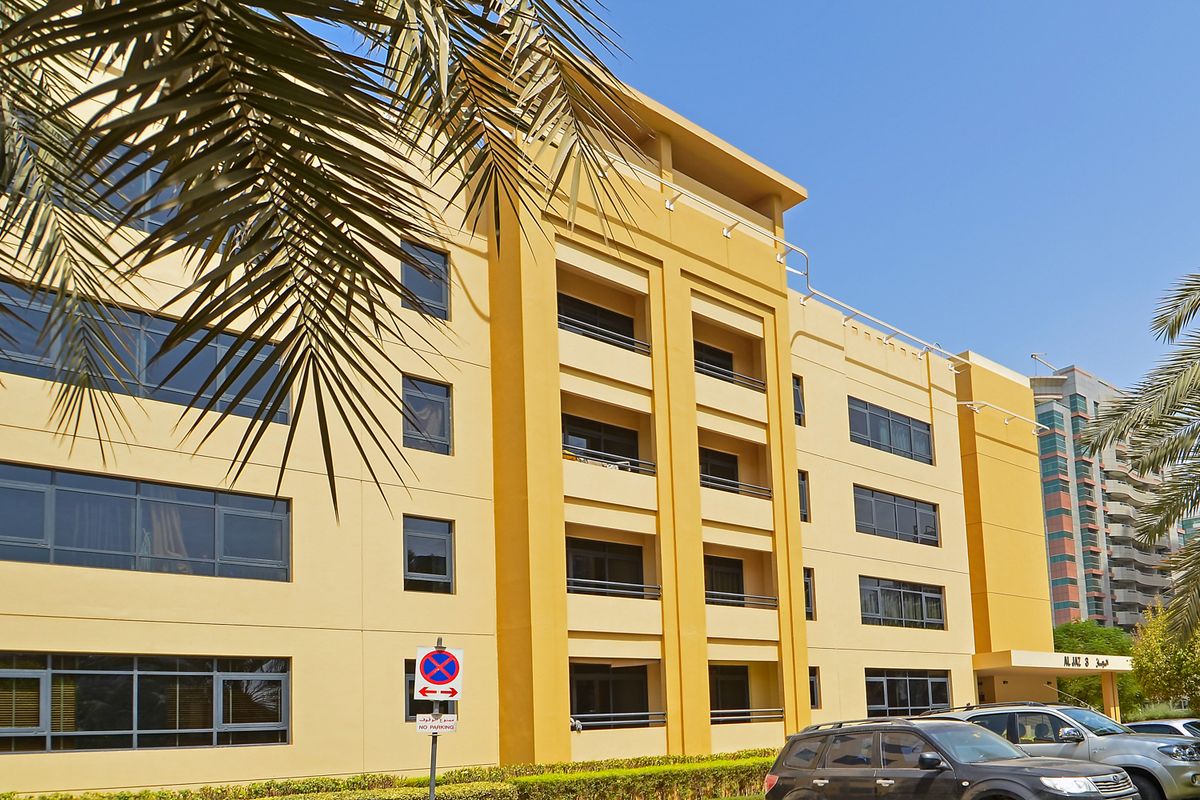 Apartment in Al Jaz 3 Managed Low Floor Unfurnished Spacious