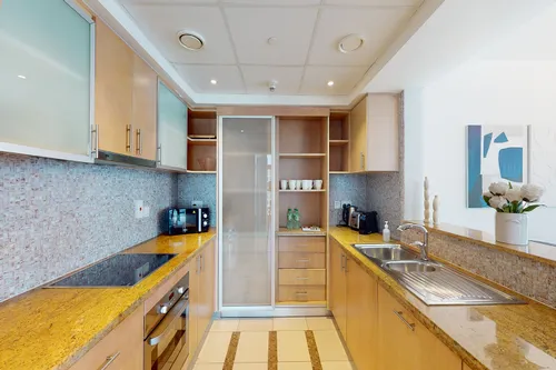2 Bedrooms Apartment in Blakely Tower