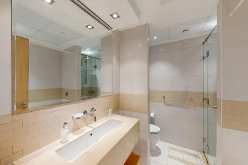 2 Bedrooms Apartment in Blakely Tower