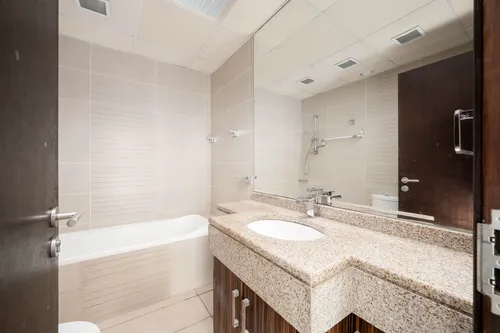 1 Bedroom Apartment in Goldcrest Executive