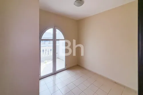 2 Bedrooms Apartment in Autumn