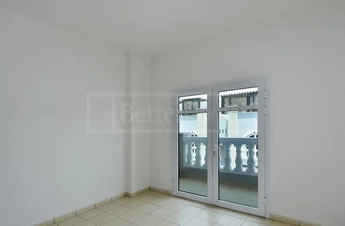 1 Bedroom Apartment in Autumn