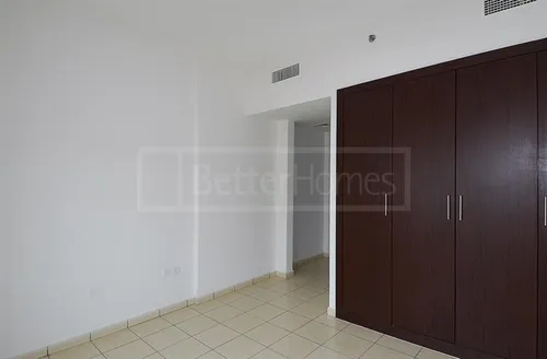1 Bedroom Apartment in Autumn