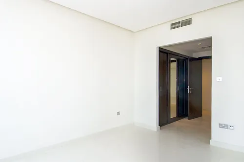 3 Bedrooms Apartment in 23 Marina