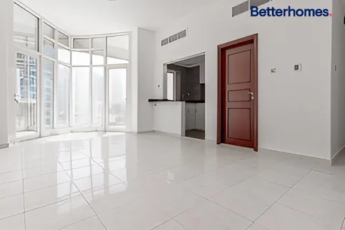 Managed | Low Floor | Furnished | Upgraded