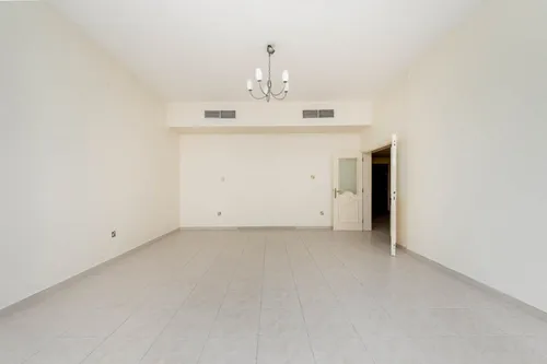 3 Bedrooms Apartment in New Zubaidi Building