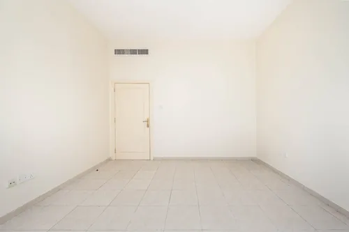 3 Bedrooms Apartment in New Zubaidi Building