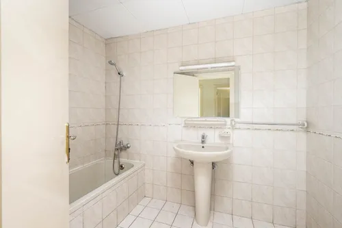 3 Bedrooms Apartment in New Zubaidi Building
