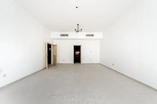 3 Bedrooms Apartment in New Zubaidi Building