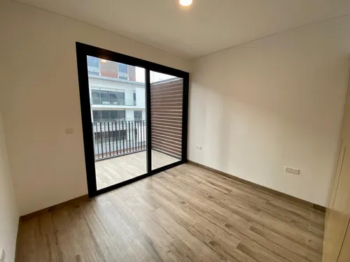 2 Bedrooms Apartment in Oakley Square Residences Tower B
