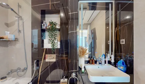 2 Bedrooms Apartment in Me Do Re Tower