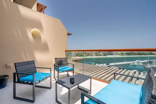  Apartment in Palm Views East