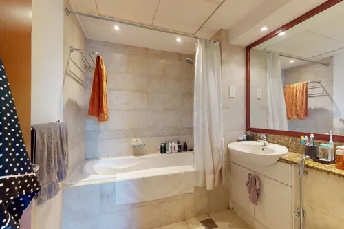 1 Bedroom Apartment in Al Murjan Building