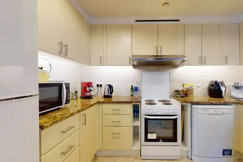 1 Bedroom Apartment in Al Murjan Building