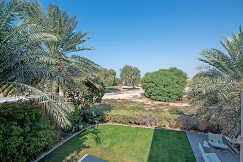 5 Bedrooms Villa in Al Mahra