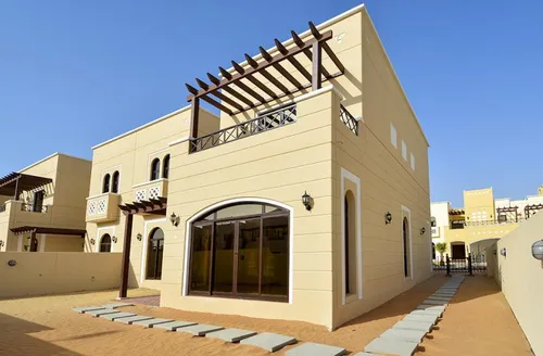 4 Bedrooms Villa in Naseem