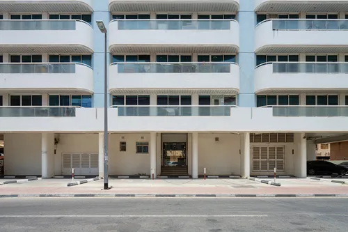 Residential Building in Al Muraqqabat