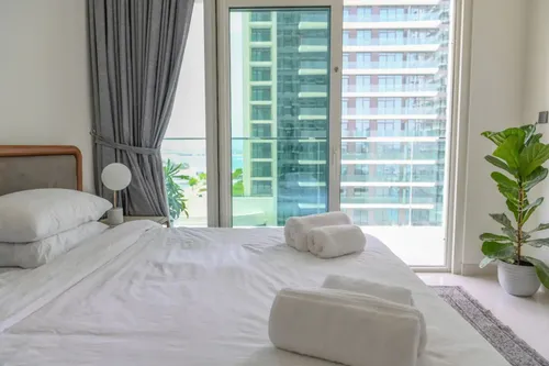 2 Bedrooms Apartment in Sunrise Bay Tower 2