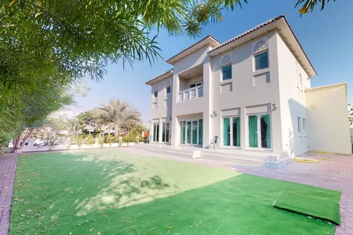 4 Bedrooms Villa in Quortaj