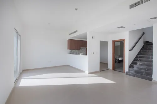 3 Bedrooms Townhouse in Arabella Townhouses 3