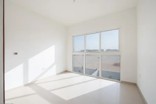 3 Bedrooms Townhouse in Arabella Townhouses 3