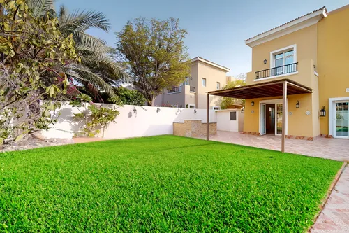 3 Bedrooms Villa in Al Reem 1