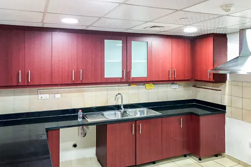 3 Bedrooms Apartment in Rimal 1