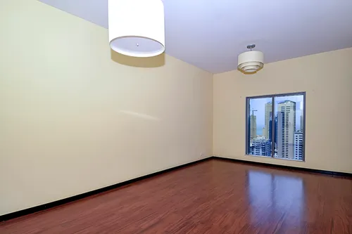 1 Bedroom Apartment in Green Lake Tower 1