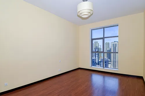 1 Bedroom Apartment in Green Lake Tower 1