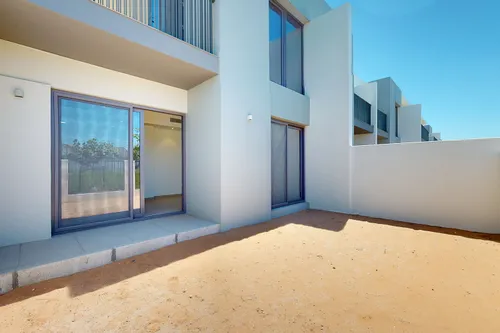 3 Bedrooms Townhouse in Elan
