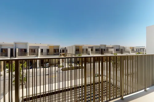 3 Bedrooms Townhouse in Elan