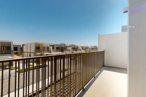 3 Bedrooms Townhouse in Elan