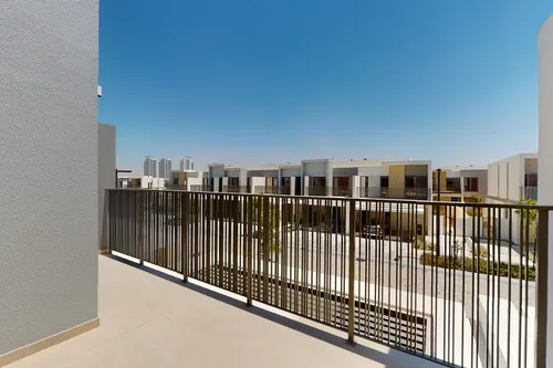 3 Bedrooms Townhouse in Elan