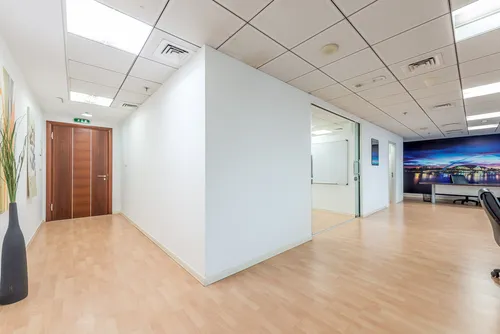 Furnished Bright Office | Close to Metro