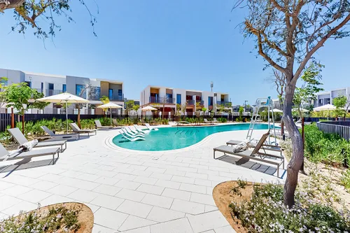 4 Bedrooms Villa in Elan