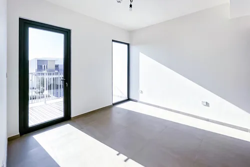 4 Bedrooms Villa in Elan