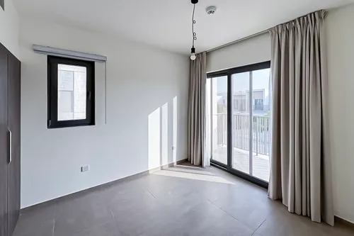 4 Bedrooms Villa in Elan