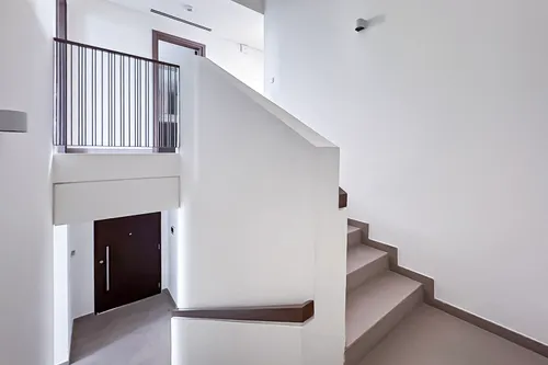 4 Bedrooms Villa in Elan